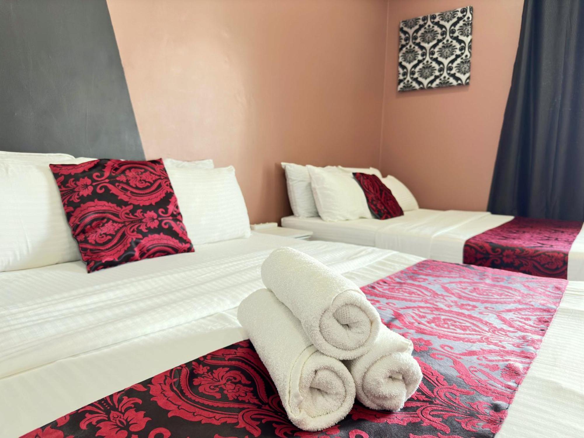 Cahaya Qaira Homestay @ D'Perdana Кота-Бару Екстер'єр фото